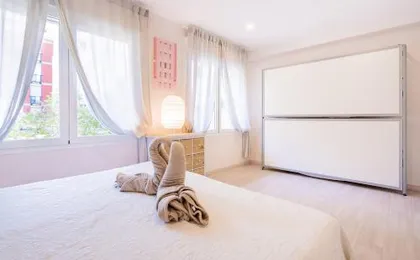 Exclusive quietness in the heart of Madrid with Public Parking, Breakfast, 2 bathrooms