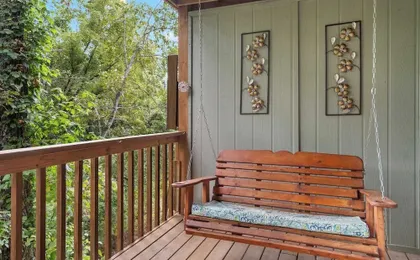The Greenview Haven: Cozy For 6!
