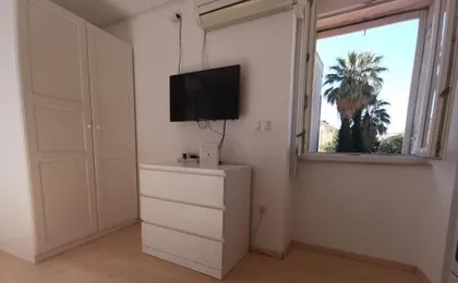 Modern studio in a superb location