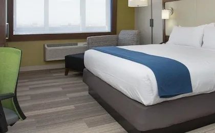 Holiday Inn Express & Suites Milledgeville