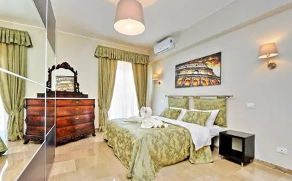 Oksana's Bernadette Apartment
