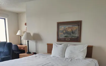 Americas Best Value Inn & Suites - International Falls