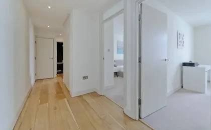 2 Bedroom Apartment - Bayswater