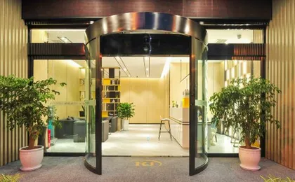 Lijiang Impression Hotel (Wenjiang University Town)