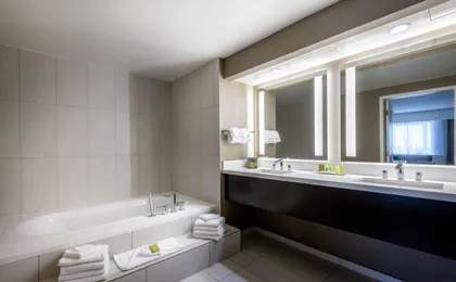 Doubletree by Hilton Hotel Los Angeles - Norwalk