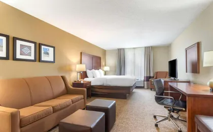 Comfort Inn & Suites