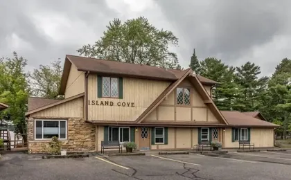 Island Cove #6 - On Lake Minocqua