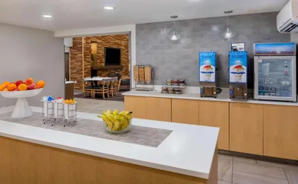La Quinta Inn & Suites by Wyndham Perry