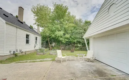 Pet-friendly Southfield House w/ Ping-pong Table!