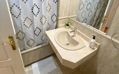 Deyanira Suite, Aeropuerto, Ifema