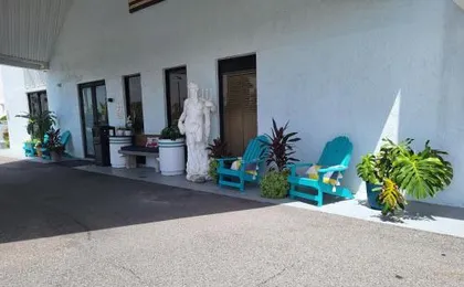 Beachside Hotel