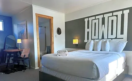 Elk Antler Inn