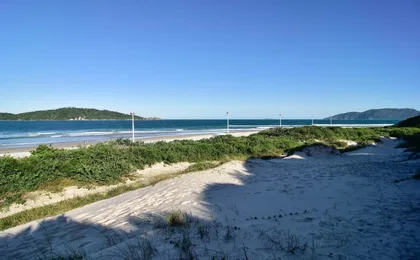 Apto Em Condominio Pe Na Areia No Campeche P2519