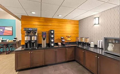 Heritage Inn & Suites San Antonio Airport, Trademark Wyndham