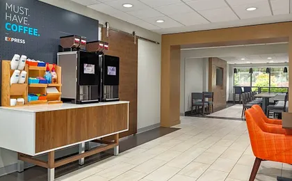 Holiday Inn Express Atlanta-Kennesaw By IHG