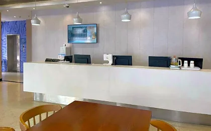 Hanting Hotel Shanghai Jiuting Metro Station