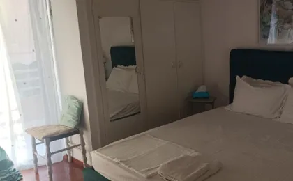 City Break Nearby Metro And Bus Express Airport