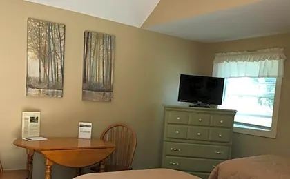 Kennebunk Gallery Motel and Cottages