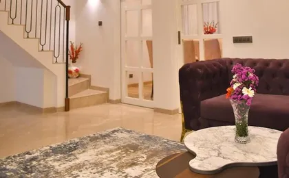 Luxuryhouse-3br-Free Car & Driver-Balcony-Wifi