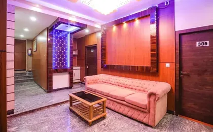 Fabhotel Prime Siddhant Palace