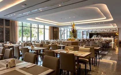 Hotel Giralda Center