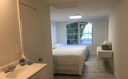Cozy Marina Cottage
