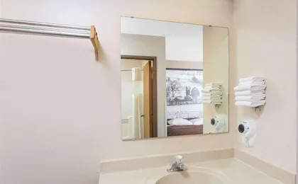 Dodgeville Inn & Suites