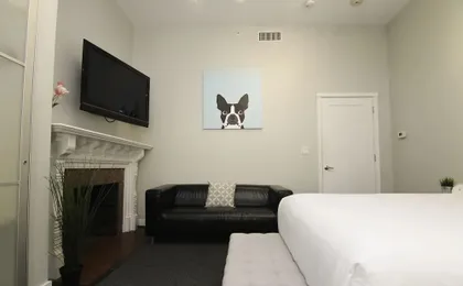 Maverick Suites at 245 Newbury St