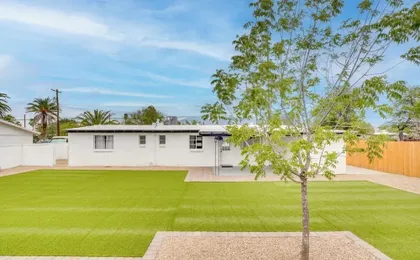 2 Mi to Trail Dust Town: Home w/ Large Yard!