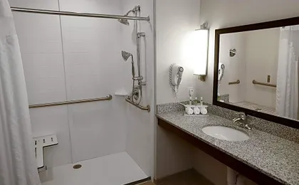 Holiday Inn Express & Suites Omaha South Ralston Arena By IHG
