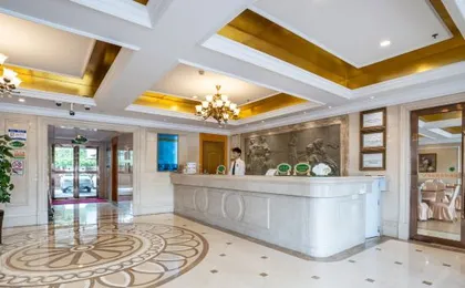 Vienna Classic Hotel (Guangzhou Baiyun International Airport Longgui Subway Station)