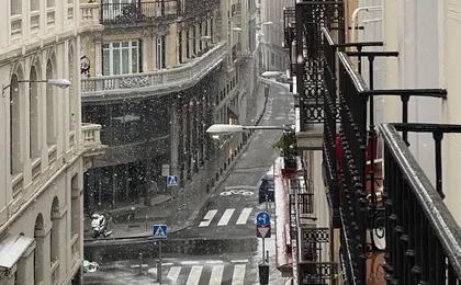 Nqn Aparts & Suites Madrid