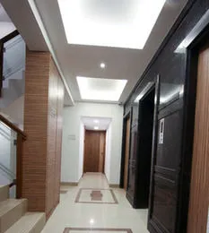 Golden Chariot The Boutique Hotel, Andheri