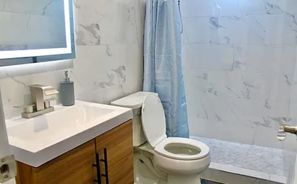 Minutes From Manhattan 2-Bedroom Apartments in LIC Astoria Queens