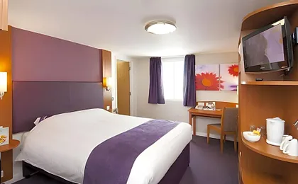 Premier Inn Manchester M56/J6 Runger Lane South