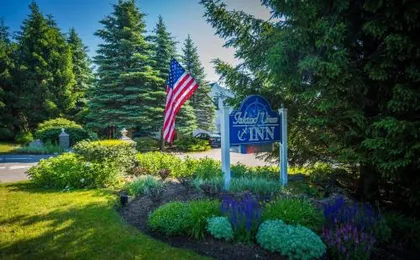 Island View Inn