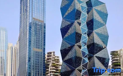 Ruihao Yazhi Hotel (Century City Metro Station, New Convention and Exhibition Center)