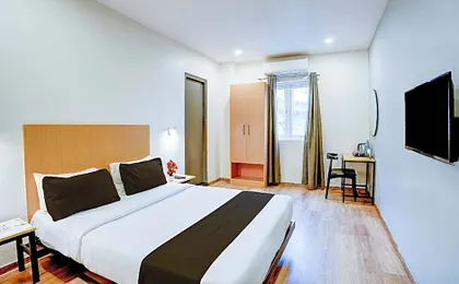 Townhouse Ulsoor Near Halasuru Metro Station