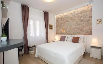 Liberty Town Center Room