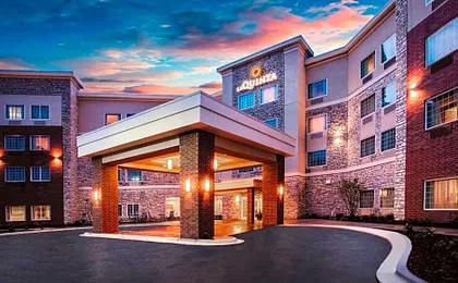 La Quinta Inn & Suites by Wyndham St Paul-Woodbury