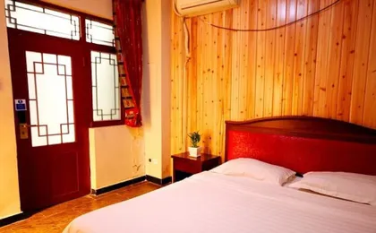 Leo Hostel