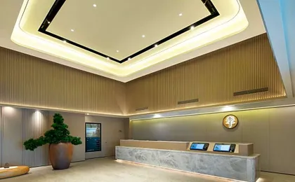 Ji Hoel Shanghai Hongqiao Airport Huqing Ping Expressway