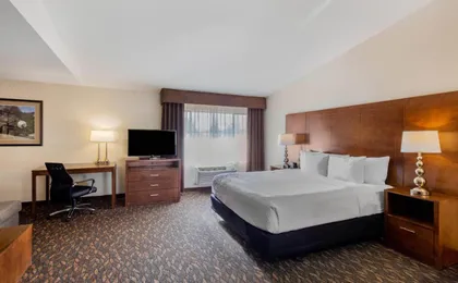 La Quinta Inn & Suites by Wyndham Oakland - Hayward