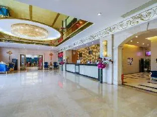 Magnolia Hotel