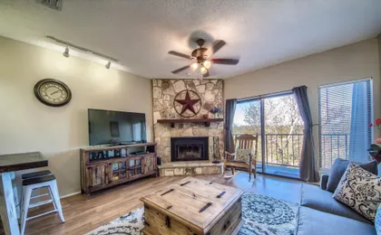Seele Street River Retreat SS B11