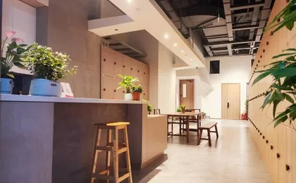TATATA Youth Hostel