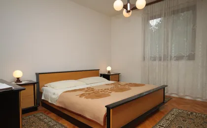 Apartments with Parking Space Pula - 7681