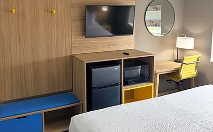 Days Inn by Wyndham La Crosse