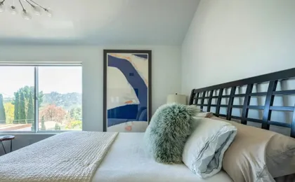 Troy Dr - Sleek & Modern Hollywood Hills Home With Stunning Views