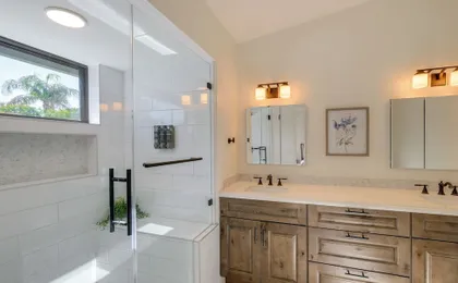 Heated Pool, Game Room: Family Home in Tempe!